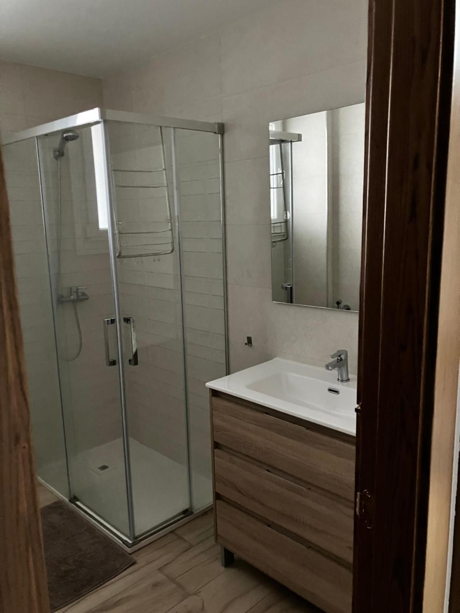 Apartamento En Camino De Ronda De Dos Habitaciones Y Salon Granada Exteriér fotografie